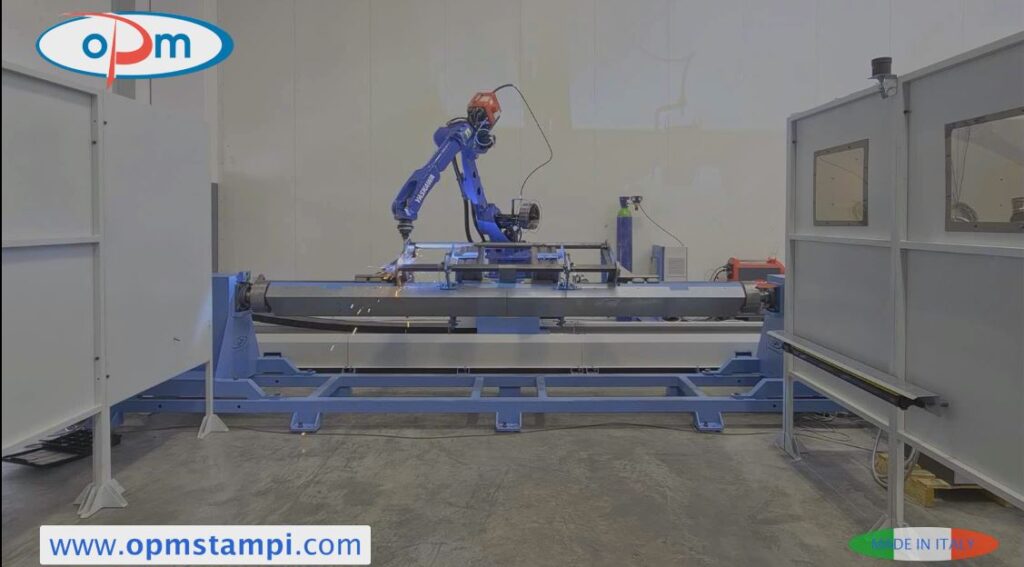 robotized welding: robotic welding plant